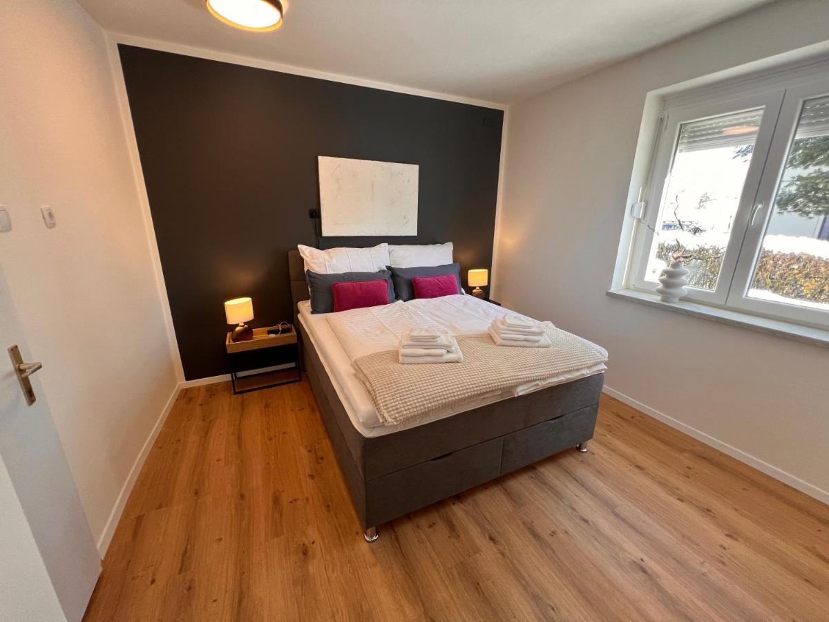 Ferienwohnung Imzaro: Erdgeschoss, 2 Schlafzimmer Plus Schlafsofa, Eigener Eingang, Grosse Terrasse Mit Garten! Spittal an der Drau Exterior photo