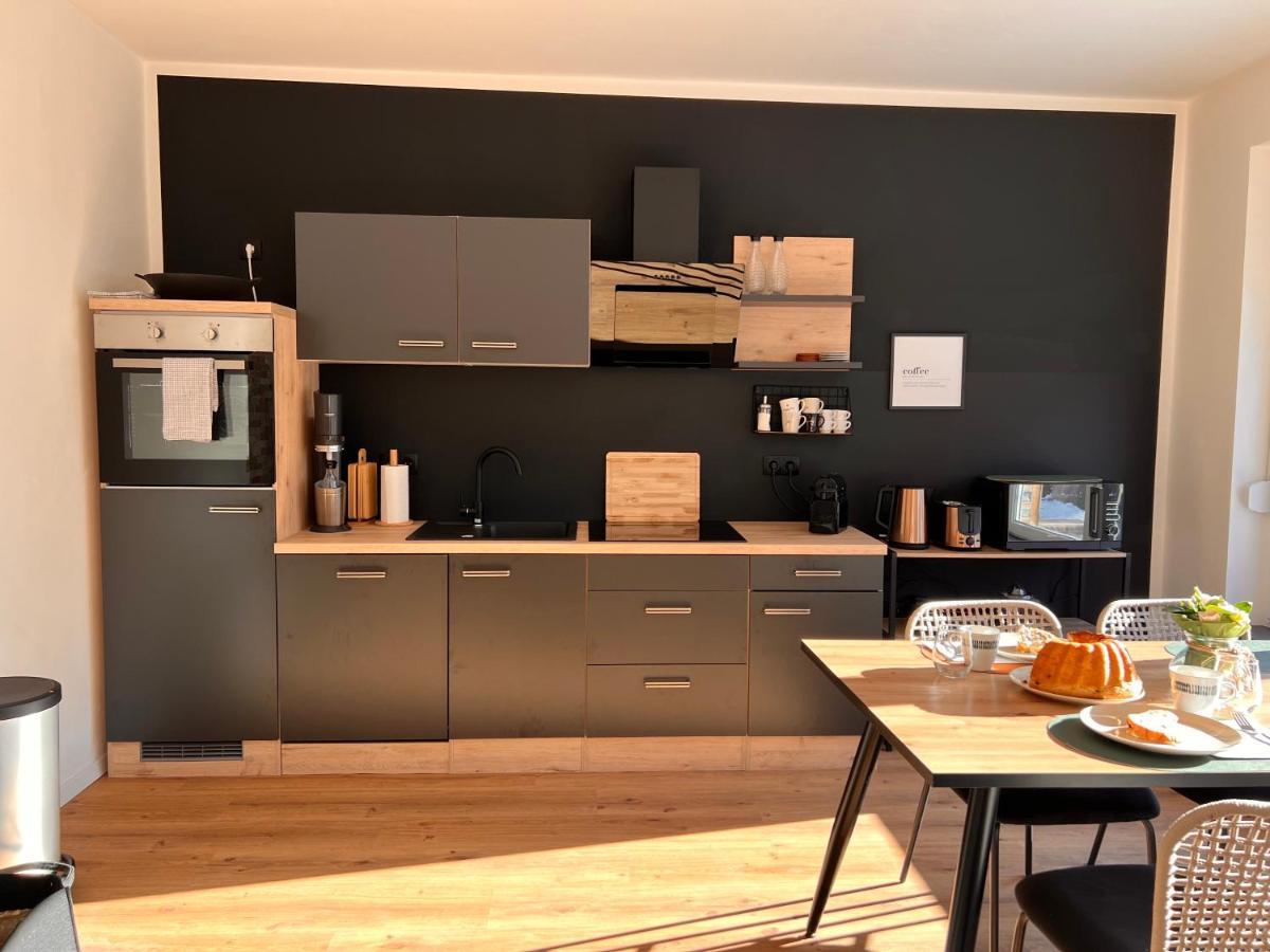 Ferienwohnung Imzaro: Erdgeschoss, 2 Schlafzimmer Plus Schlafsofa, Eigener Eingang, Grosse Terrasse Mit Garten! Spittal an der Drau Exterior photo
